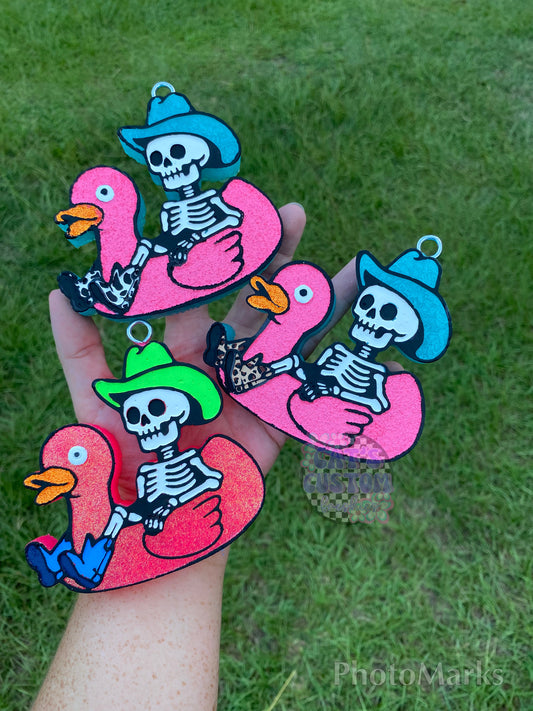 Tubin’ Skelly Freshie