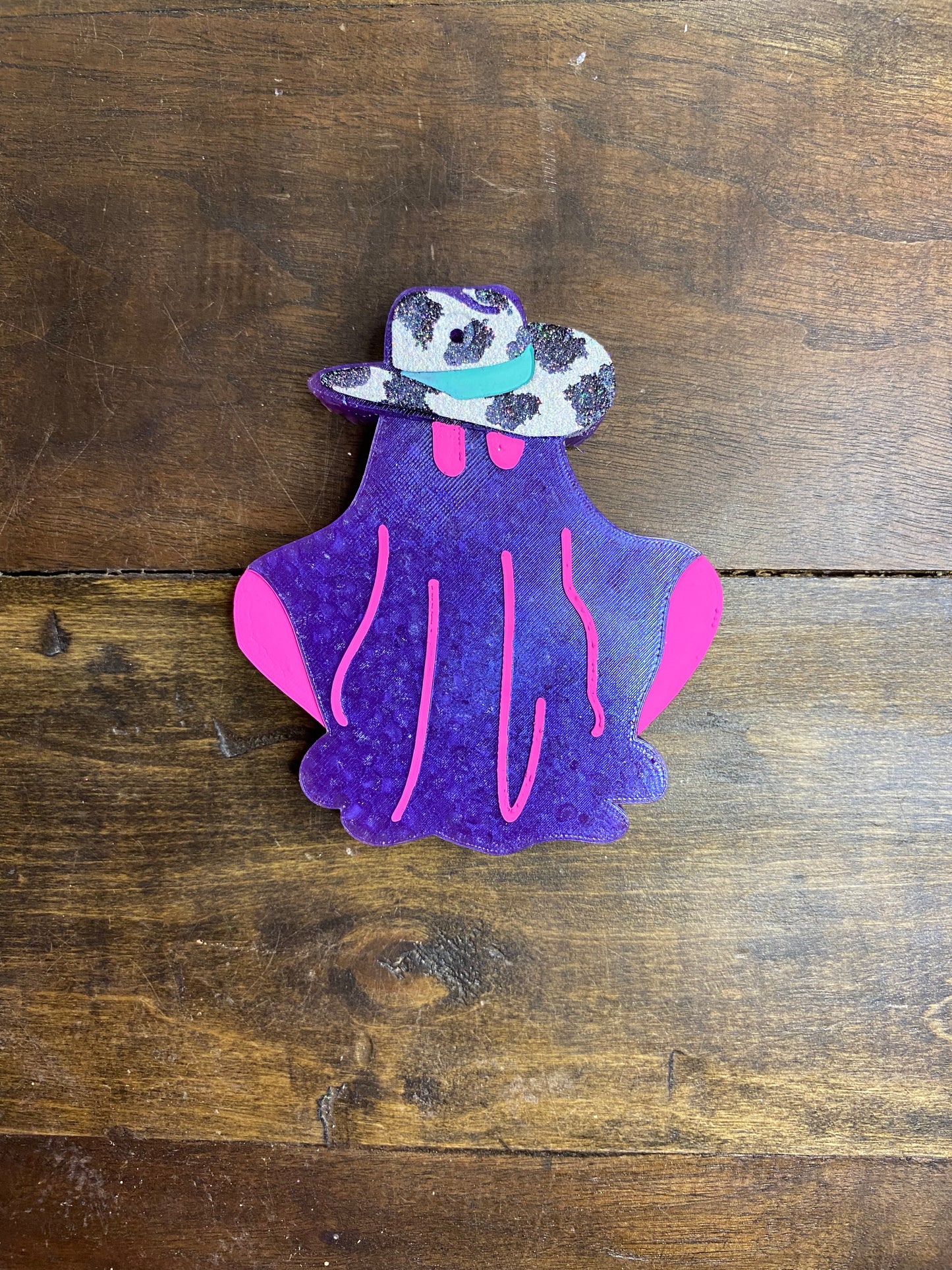 Howdy Ghost Freshie