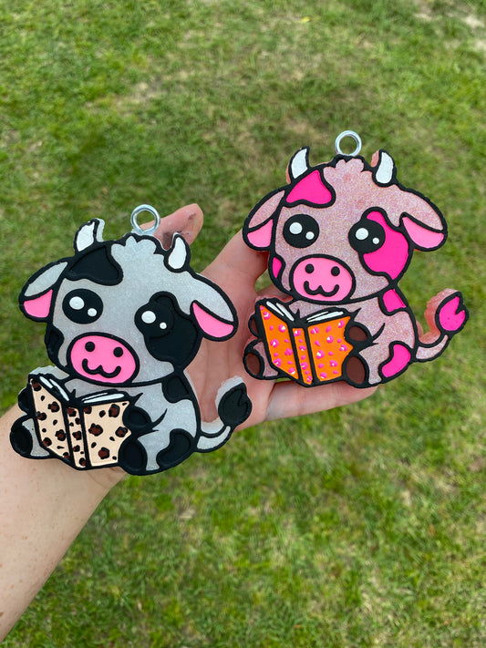 Bookish Cow Freshie