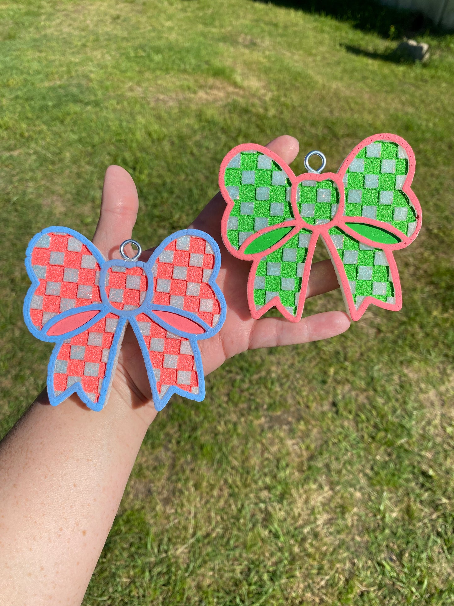 Checkered Bow Freshie